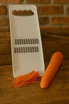 מגרדת ג'וליאני רצועות S 1.8 מ"מ (גפרורים) לסלט מושלם