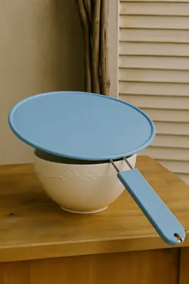 כיסוי רב שימושי סיליקון 28 ס"מ חסין חום לסירים מחבתות ועוד...