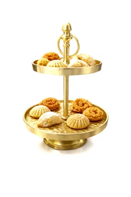 מעמד שתי קומות מעוצב יצוק בצבע זהב