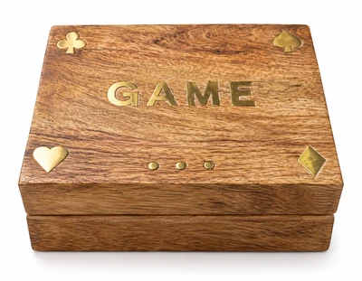תיבת עץ מנגו 17 *14 ס"מ דגם "GAME" לקלפים קוביות ועוד...
