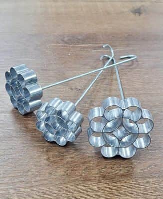 סט 3 רוזטות "פרח לב הזהב"