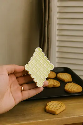 קורצן מרוקאי מעוין טקסטורה ריבועים 7 ס"מ מעמול/מרציפן