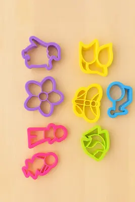 סט קורצנים/חותכנים פלסטיק מארז 8 יח