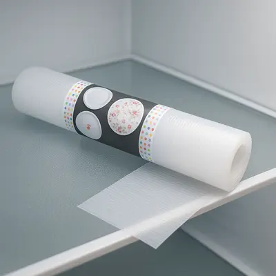 משטח מקרר/ארנות מונע החלקה ושריטות 10 מטר דגם "קווים"